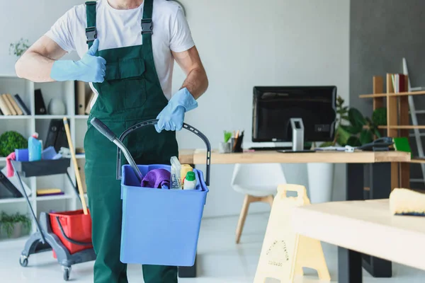 memilih cleaning service terbaik