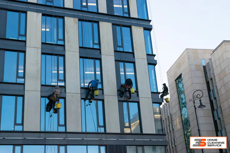 cleaning service PIK cuci kaca gedung